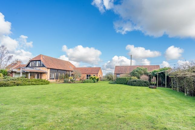 Ellingham 4 bed barn conversion for sale