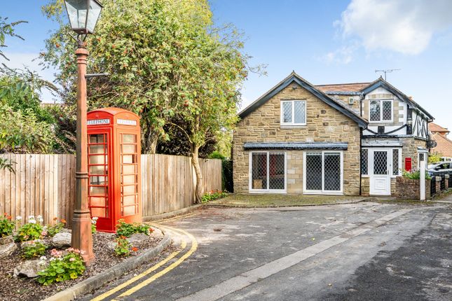 Hookstone Drive, Harrogate, North... 3 bed detached house for sale