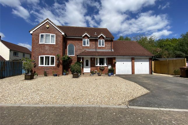 4 bed detached house