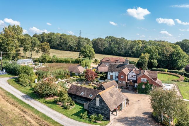 6 bed detached house