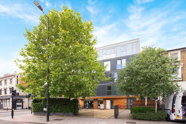 Camden Road, London N7 2 bed flat for sale