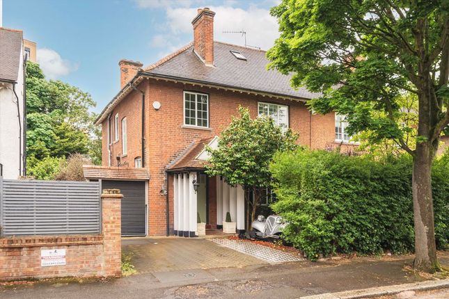 5 bedroom semi-detached house for sale