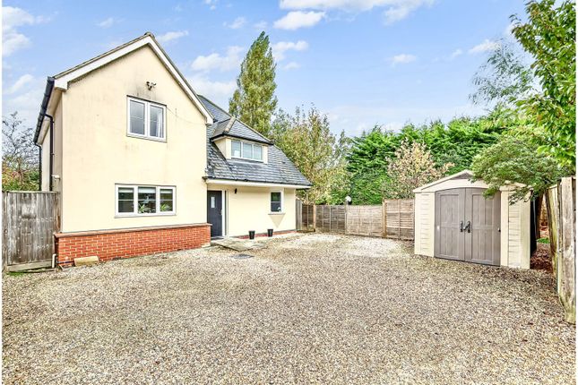4 bed detached house