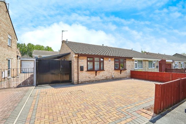 2 bedroom semi-detached bungalow for sale