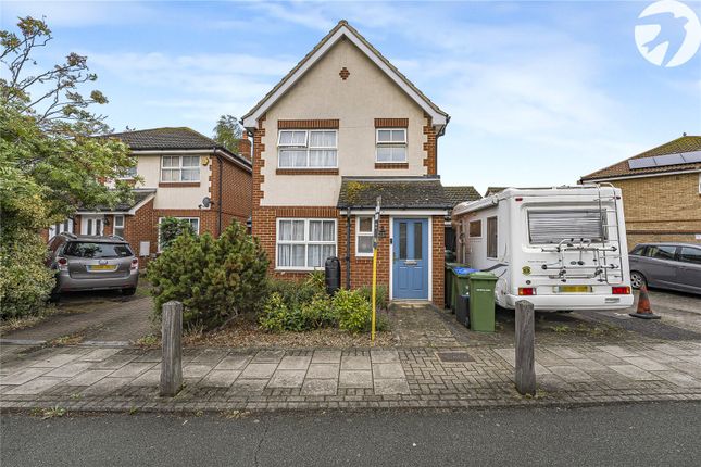 3 bed link detached house