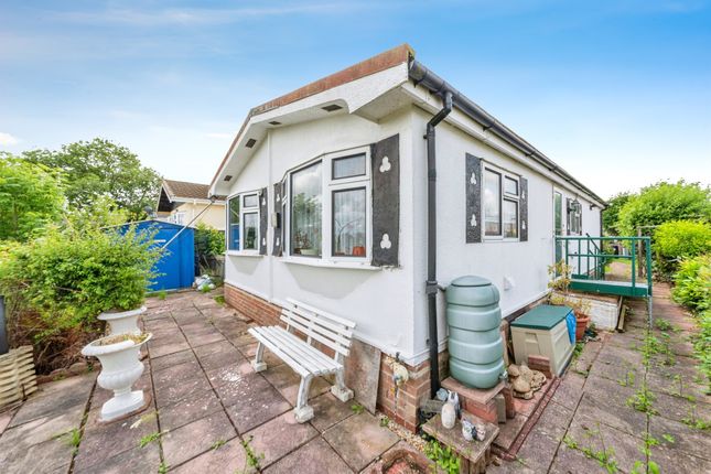 2 bedroom park home for sale