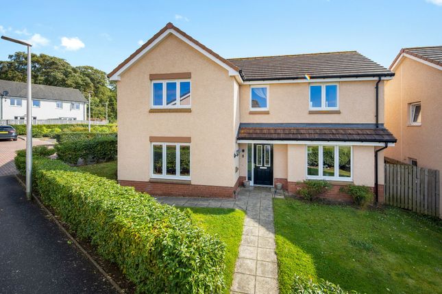 4 bed detached house