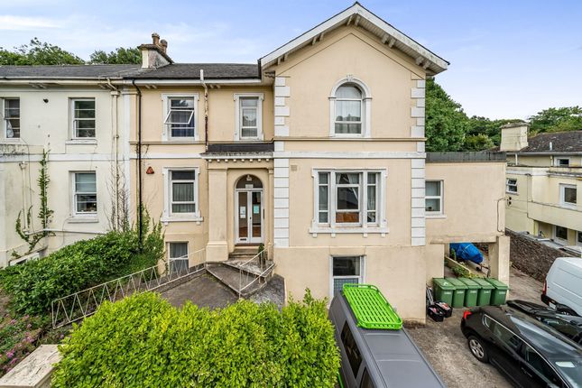 452 Babbacombe Road, Torquay TQ1 2 bed flat for sale
