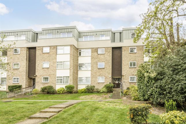 The Rutts, Bushey WD23 2 bed flat for sale