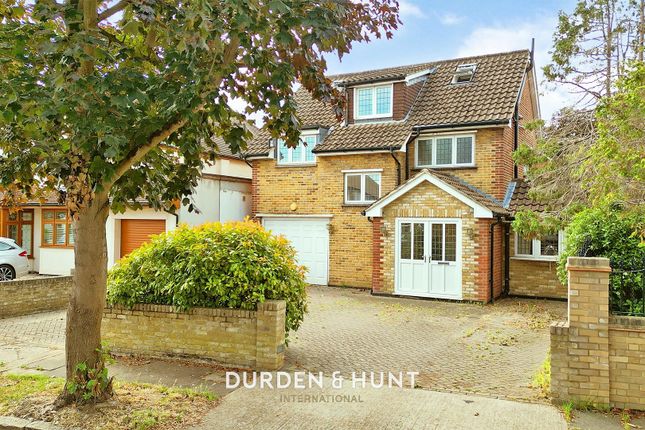 Nelmes Crescent, Emerson Park, RM11 6 bed detached house for sale