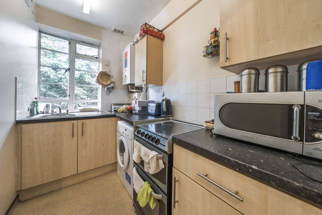 Dumbarton Court, Brixton Hill... 1 bed flat for sale
