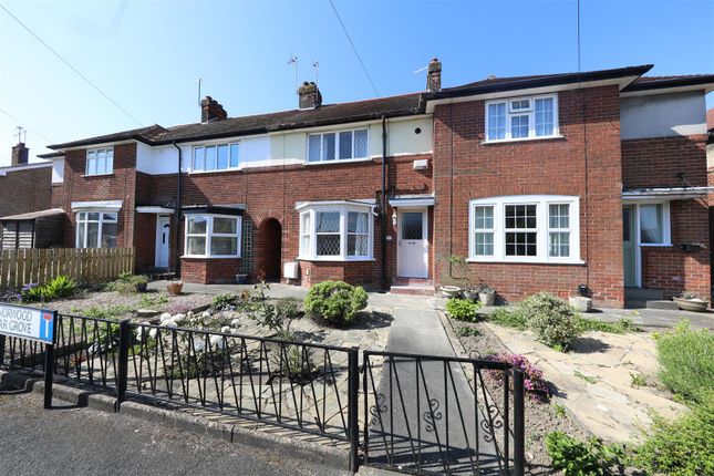 Norwood Far Grove, Beverley 2 bed terraced house for sale