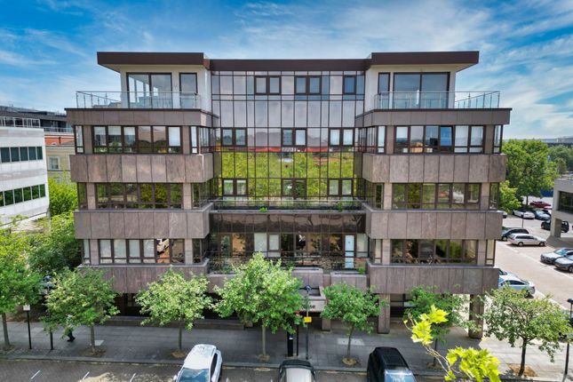 Silbury Boulevard, Milton Keynes MK9 1 bed flat for sale
