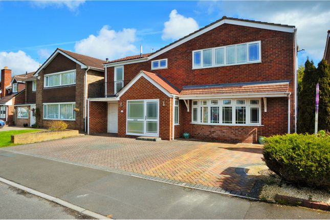 5 bedroom detached house for sale