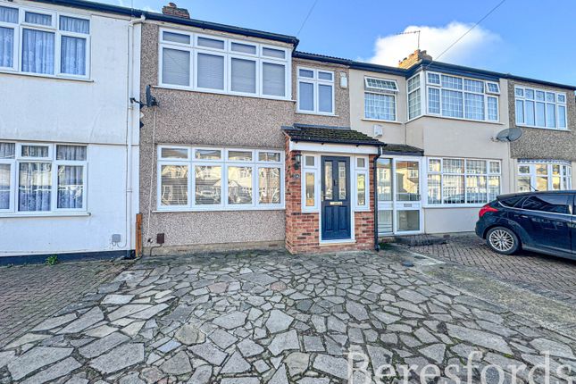 Acacia Avenue, Hornchurch, RM12 3 bed terraced house for sale