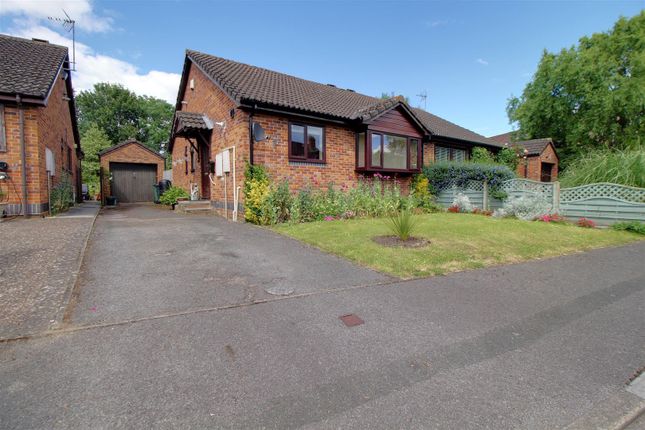 Stamps Meadow, Longford, Gloucester 2 bed semi