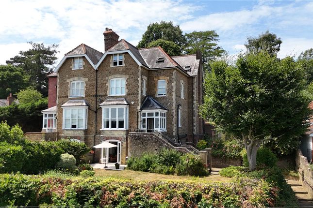 Shadyhanger, Godalming, Surrey, GU7 2 bed apartment for sale