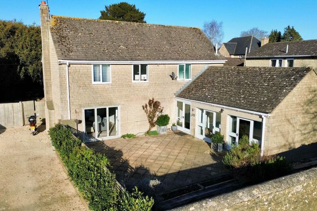 Bourton, Oxfordshire, SN6 8HZ 4 bed detached house for sale