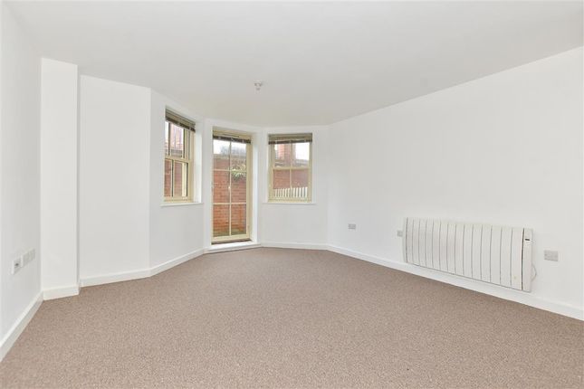 2 bed flat