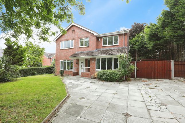 5 bed detached house
