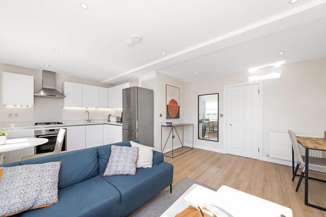 Queens Road, Peckham, London, SE15 1 bed flat for sale