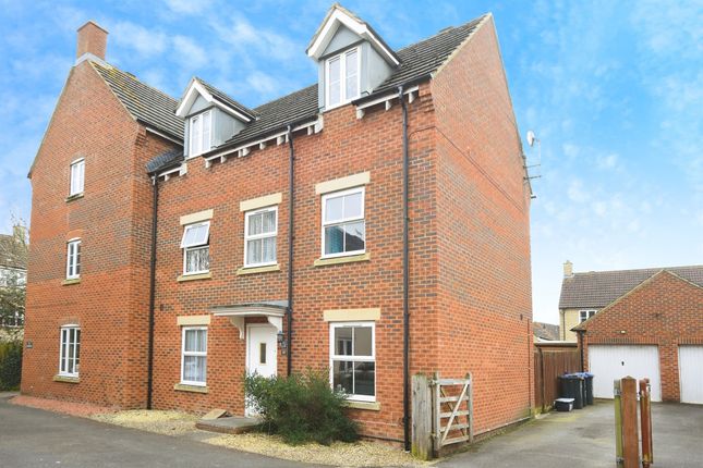 4 bedroom town house for sale