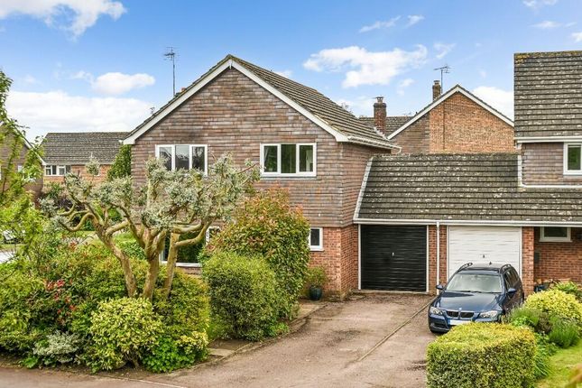 4 bed detached house