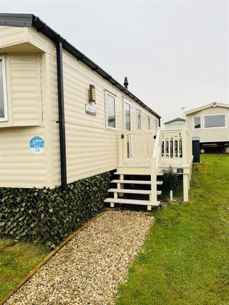 3 bed hotel