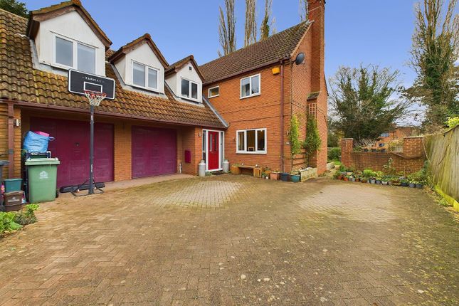 Hempsted Lane, Gloucester... 5 bed detached house for sale