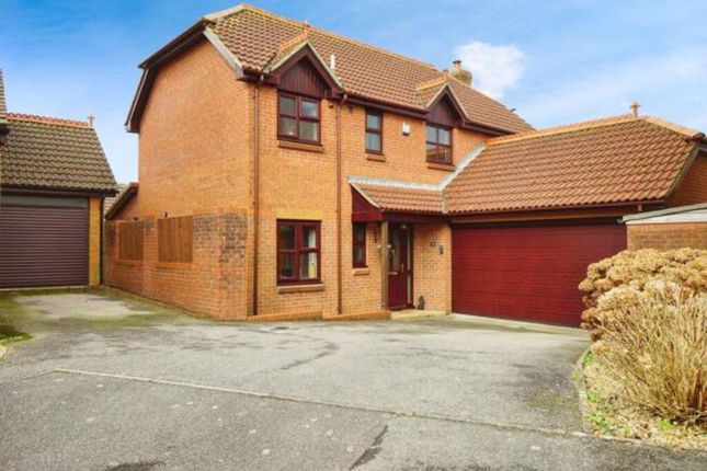 4 bed detached house