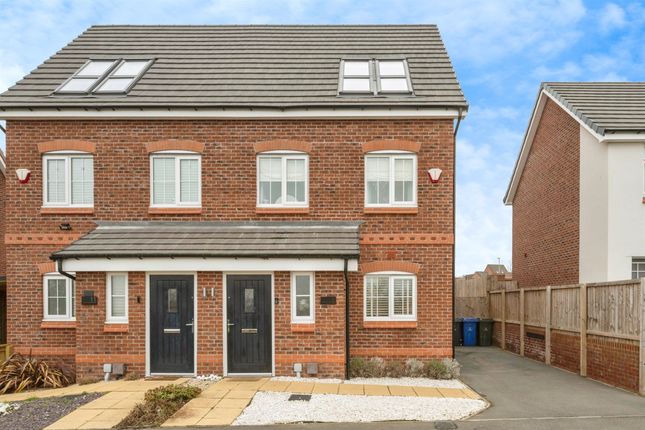 3 bedroom semi-detached house for sale