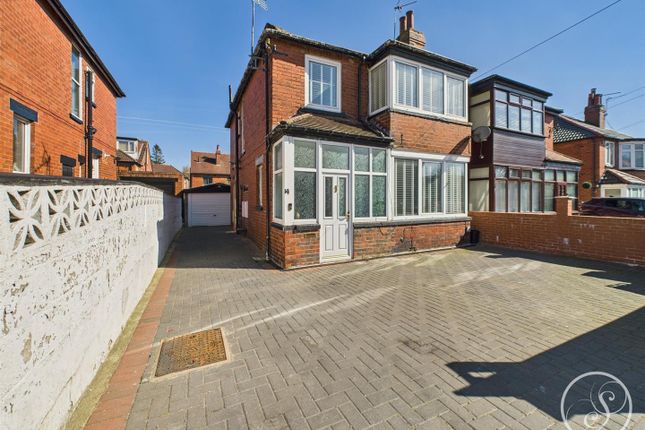 St. Martins Crescent, Leeds 3 bed semi