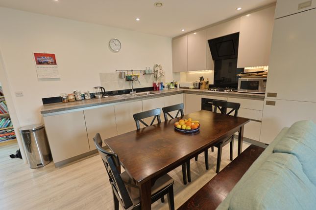 La Reve Apartments, 19 High Street... 3 bed apartment for sale