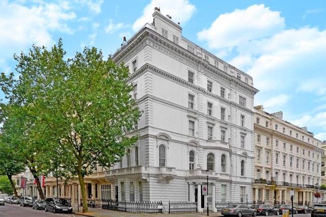 4 bed flat