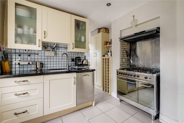 Ingelow Road, London 2 bed maisonette for sale