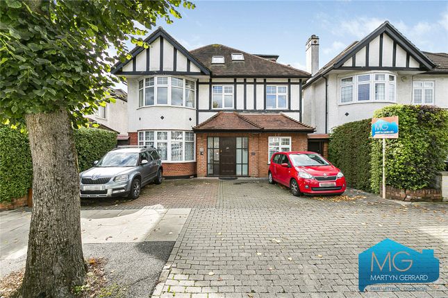 6 bed detached house