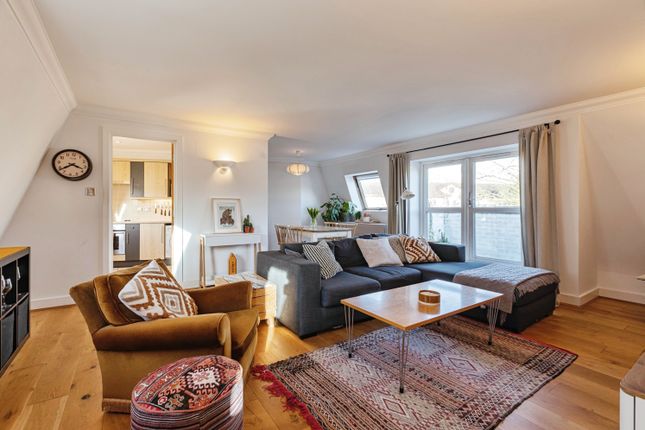 2 bed flat