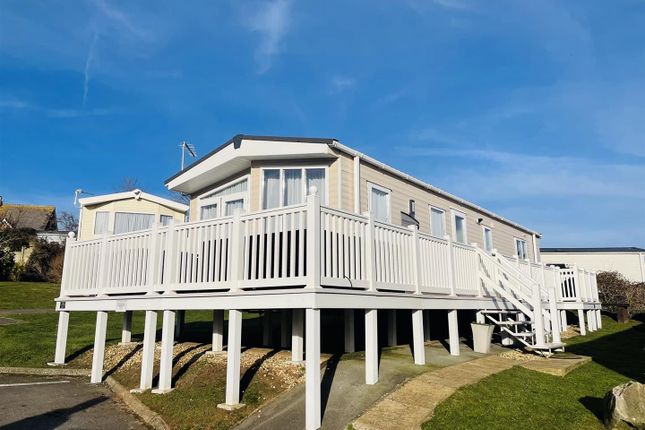 2 bed hotel