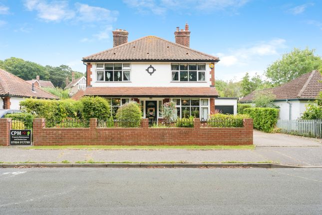 5 bed detached house