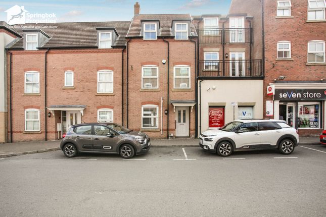 3 bedroom town house for sale