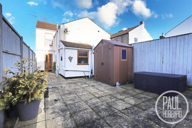 Lorne Park Road, Kirkley, NR33 3 bed end of terrace house for sale