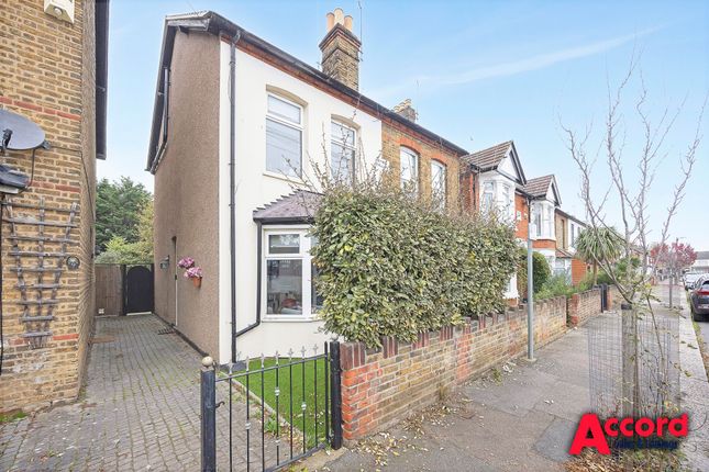 4 bedroom semi-detached house for sale
