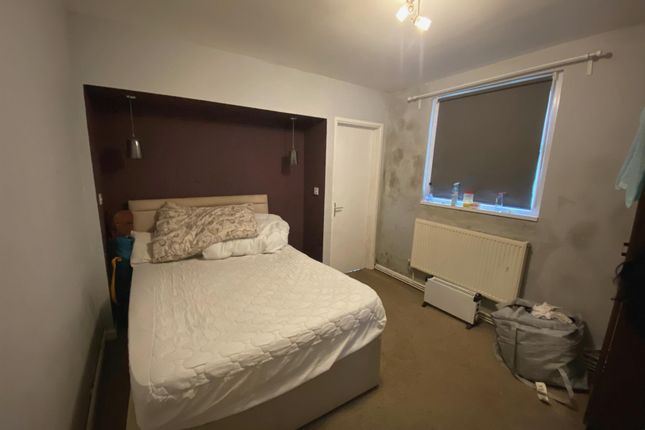 2 bed terraced house