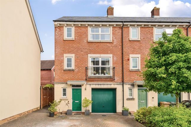 4 bed town house
