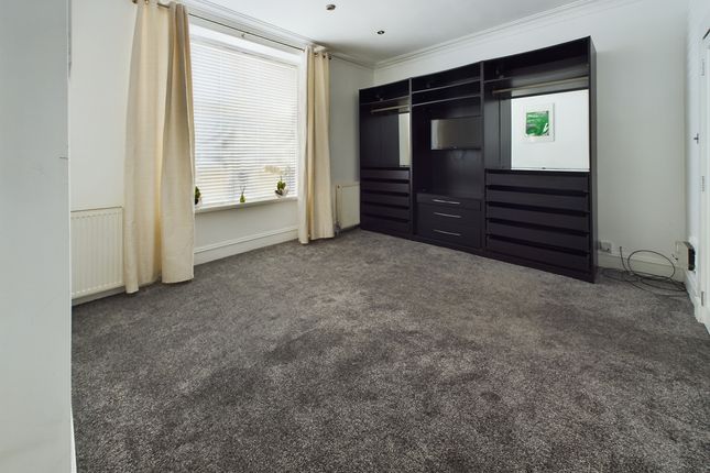 1 bed flat