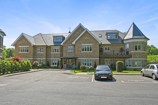 Elizabeth Grove, Bushey Heath, WD23 1BX 3 bed house for sale