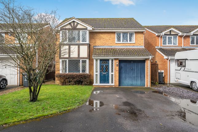 Briar Fields, Swindon, Wiltshire, SN1 4 bed detached house for sale