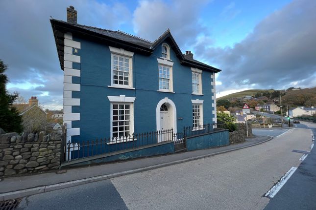 Aberarth, Aberaeron, SA46 4 bed detached house for sale