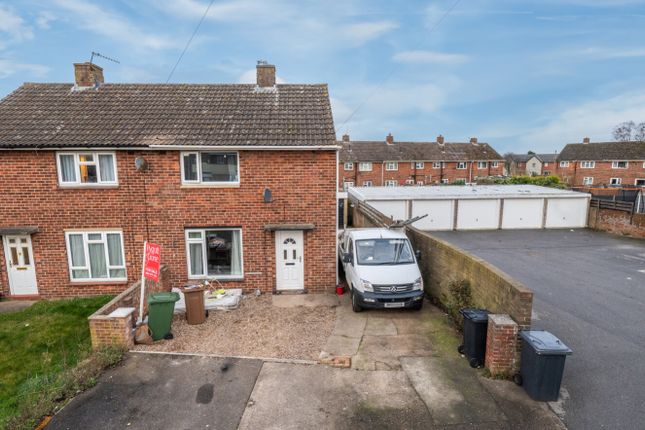 Asterby Close, Lincoln, Lincolnshire... 2 bed semi