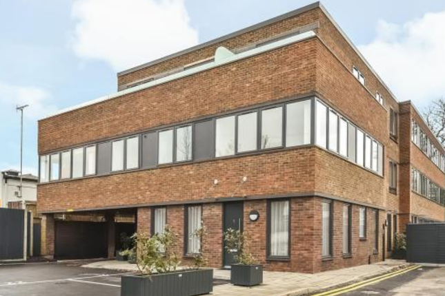 ASHTEAD 1 bed flat for sale
